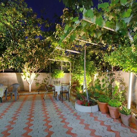 My Home Guest House-Apartment Дуррес Екстер'єр фото