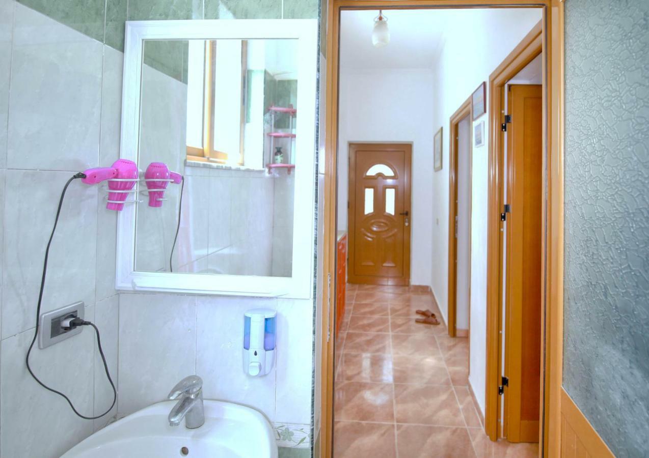 My Home Guest House-Apartment Дуррес Екстер'єр фото
